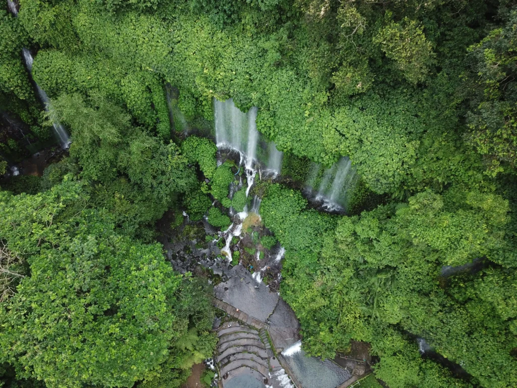 air terjun benang kelambu